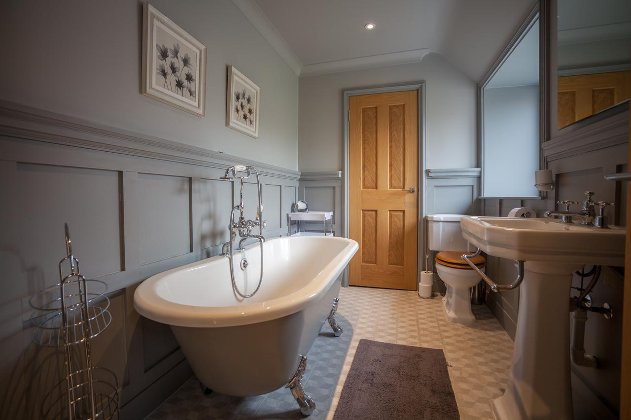 Ludlow - Linnet House - Well Presented Townhouse With Parking - Perfect Location For Exploring On Foot, Sleeps Up To 8 Guests - Hosted By Rentmyhouse المظهر الخارجي الصورة